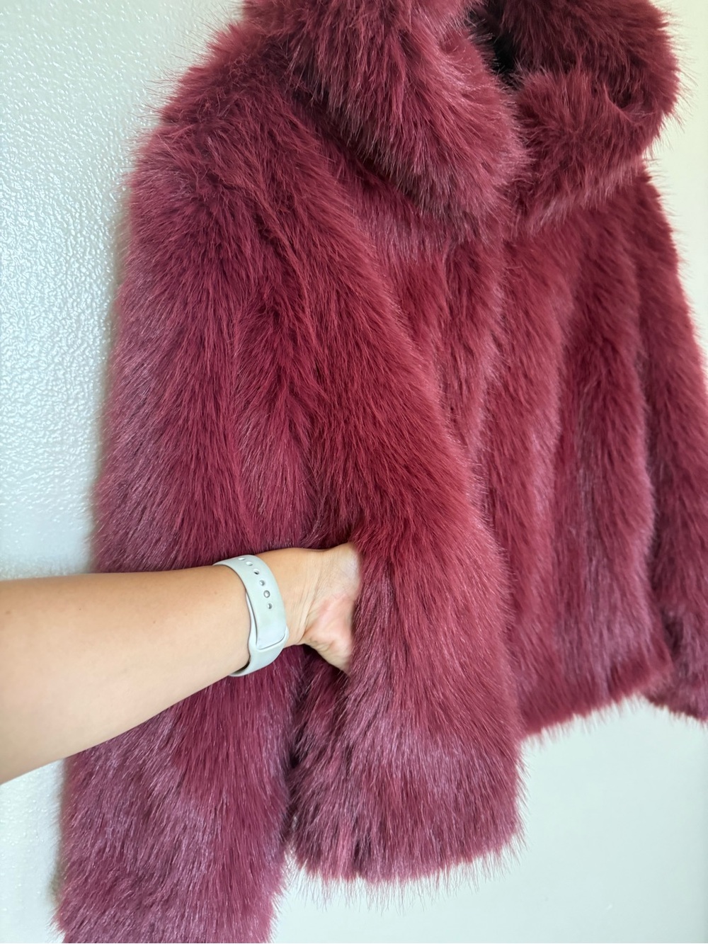 Wild Fable Burgundy Faux Fur Jacket S Y2K Mob Wife Glam Plush Coat - Picture 4 of 10
